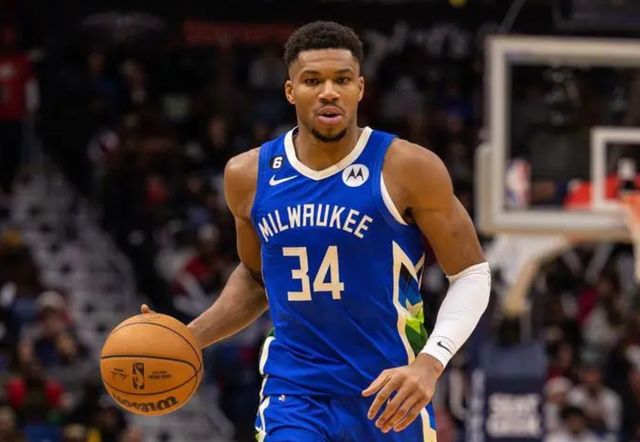 更加坚实的 更加坚实的