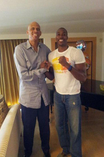 数学轶事：解析“康威（生命游戏发明者）”对扑克策略的另类数学解读。（数学趣谈：康威（生命游戏之父）以另类数学视角解读扑克策略）